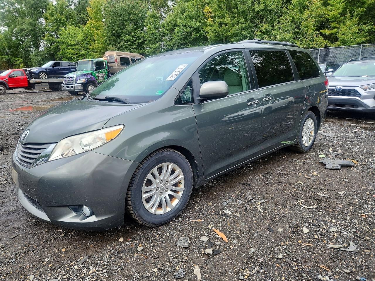 2013 TOYOTA SIENNA XLE 8-PASSENGER | 5TDYK3DC7DS382727 | UPCARS