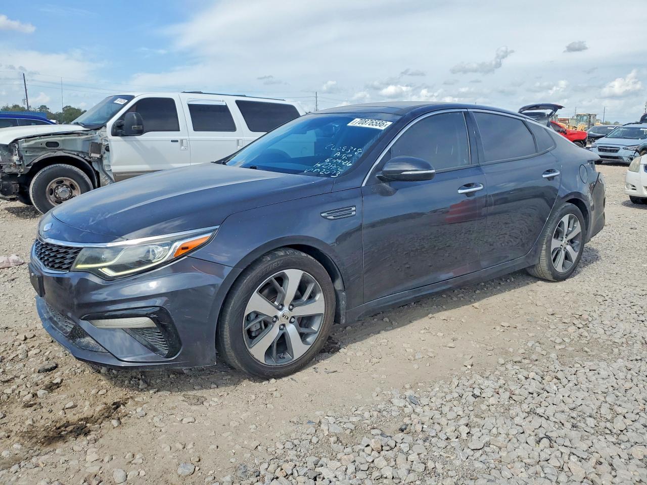 2019 KIA OPTIMA S | 5XXGT4L39KG292073 | UPCARS