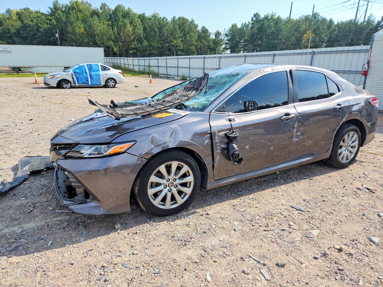 2020 TOYOTA CAMRY LE | 4T1C11AK8LU957033 | UPCARS