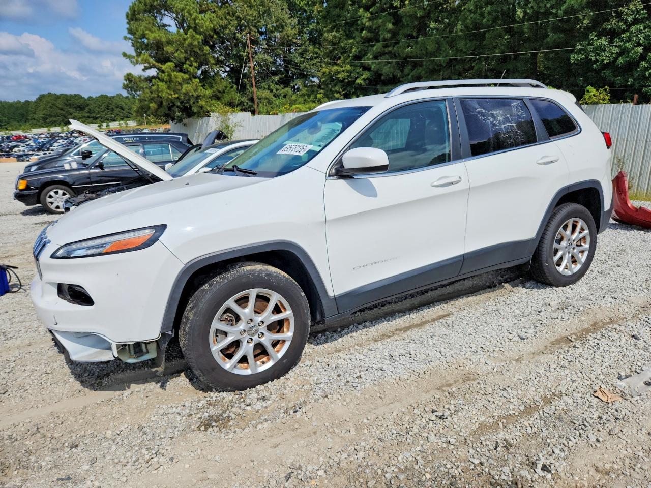 2015 JEEP CHEROKEE LATITUDE | 1C4PJLCS2FW690012 | UPCARS