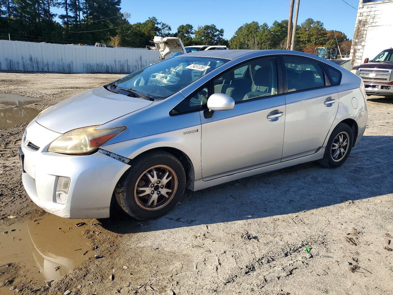 2011 TOYOTA PRIUS TWO | JTDKN3DU1B0258619 | UPCARS