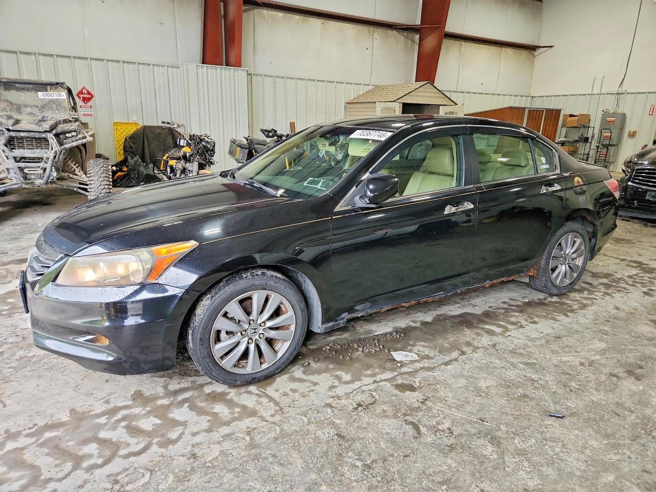 2011 HONDA ACCORD EXL | 1HGCP3F81BA021221 | UPCARS