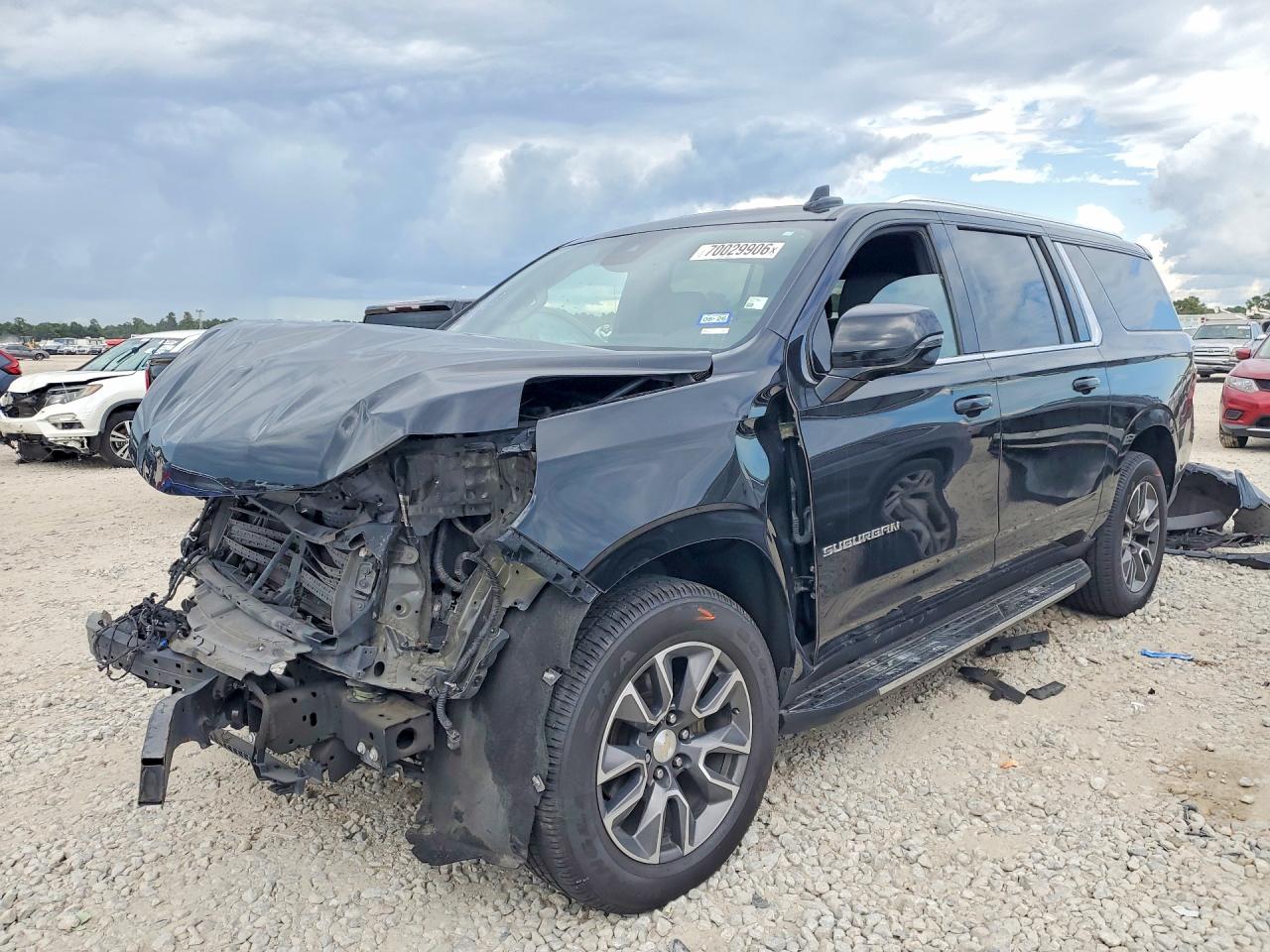 2023 CHEVROLET SUBURBAN C1500 LT | 1GNSCCKD9PR484197 | UPCARS