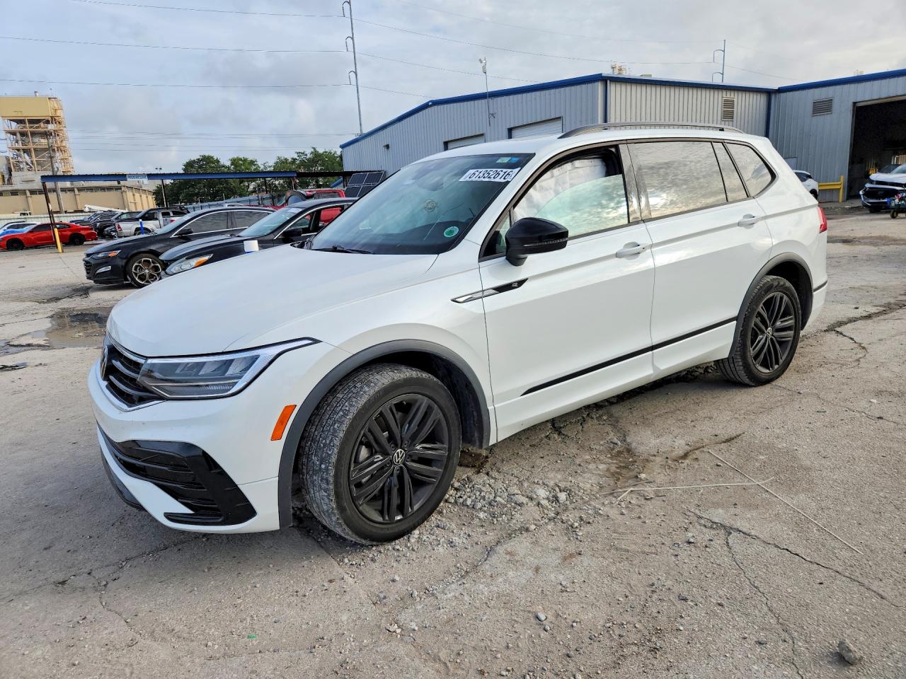 2022 VOLKSWAGEN TIGUAN SE R-LINE BLACK | 3VVCB7AX3NM088057 | UPCARS