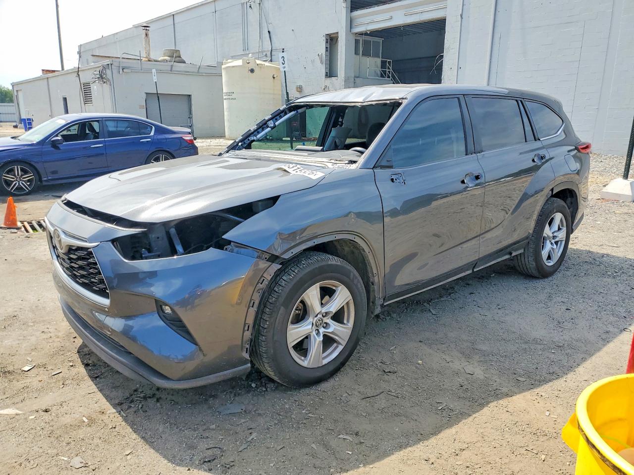 2023 TOYOTA HIGHLANDER LE | 5TDKDRAHXPS025825 | UPCARS