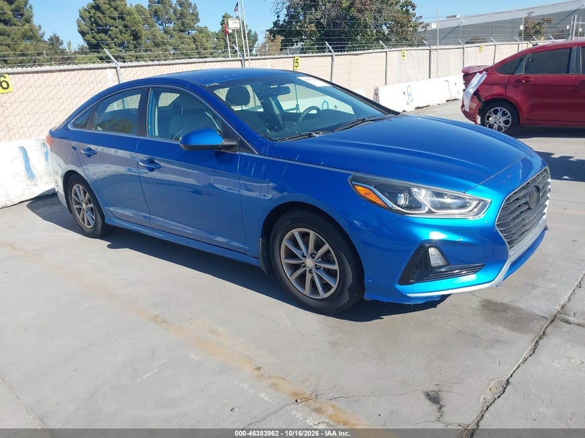 2018 HYUNDAI SONATA SE | 5NPE24AF8JH670068 | UPCARS