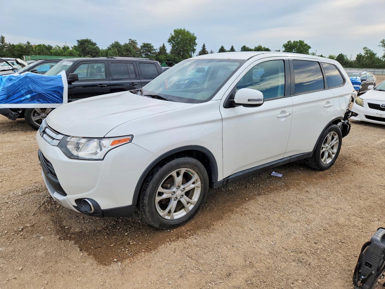 2015 MITSUBISHI OUTLANDER SE | JA4AD3A39FZ010544 | UPCARS