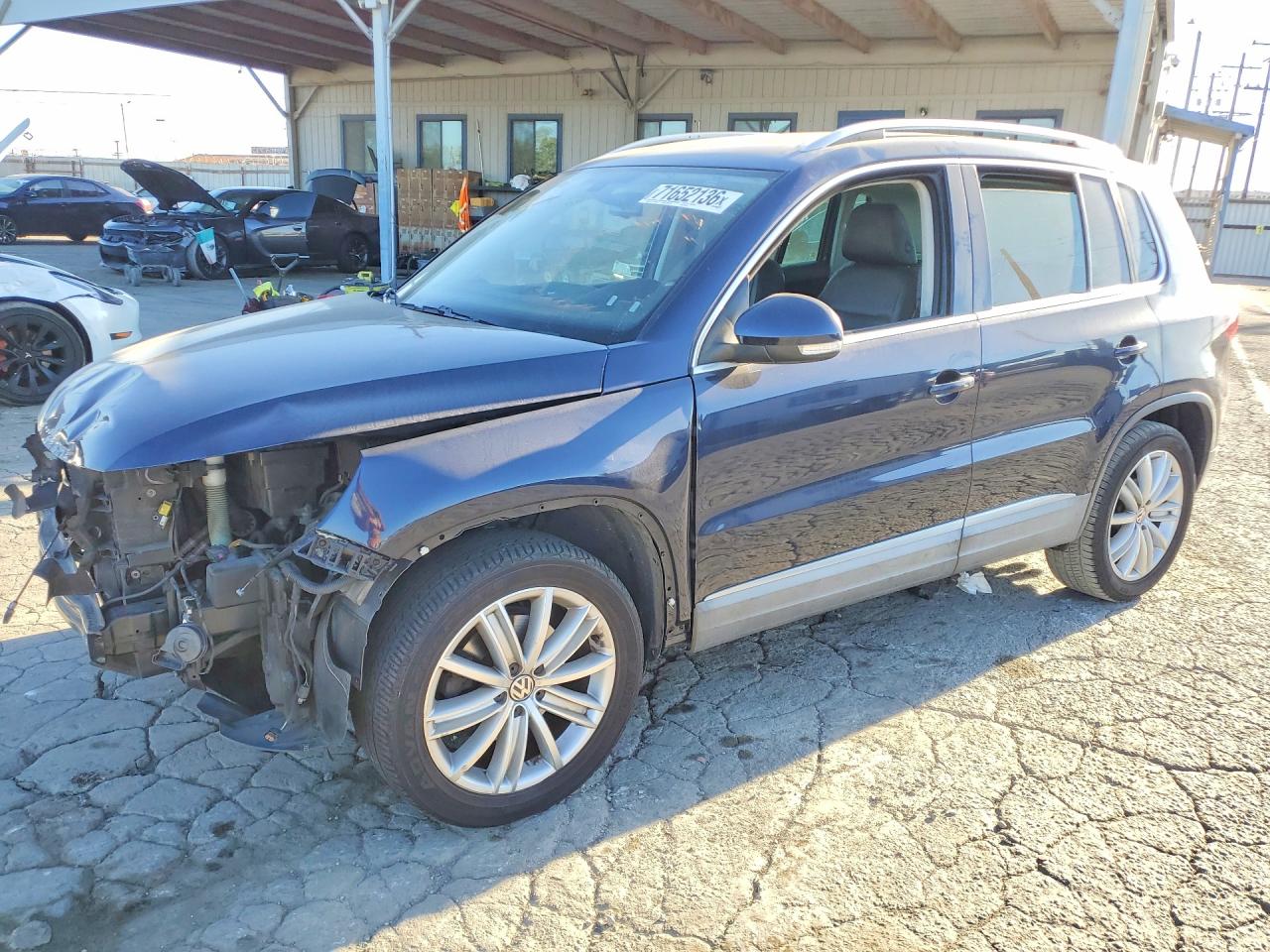 2016 VOLKSWAGEN TIGUAN S | WVGAV7AX7GW526168 | UPCARS
