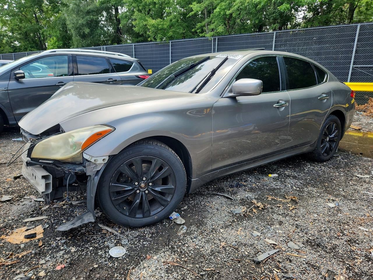 2011 INFINITI M56 X | JN1AY1AR4BM570856 | UPCARS