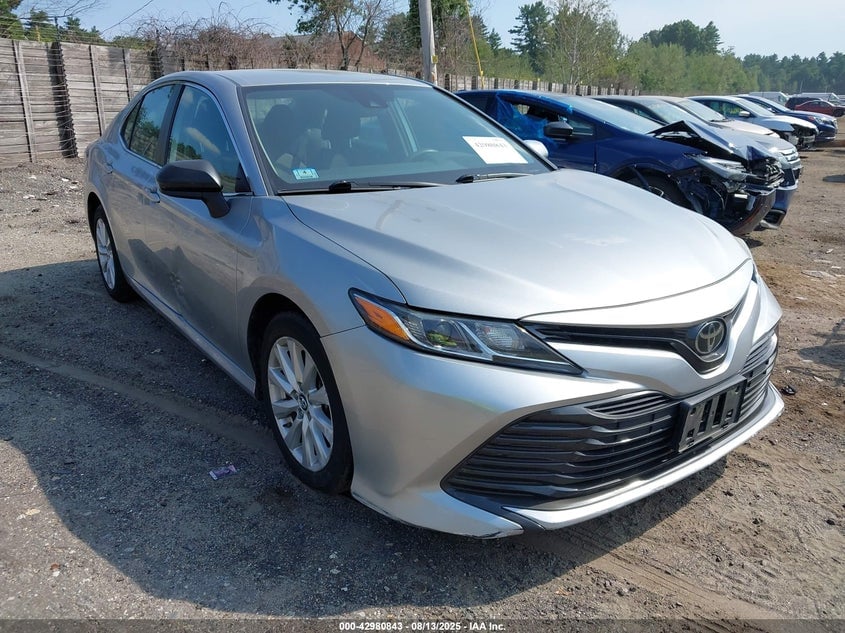 2019 TOYOTA CAMRY LE | 4T1B11HK3KU770508 | UPCARS