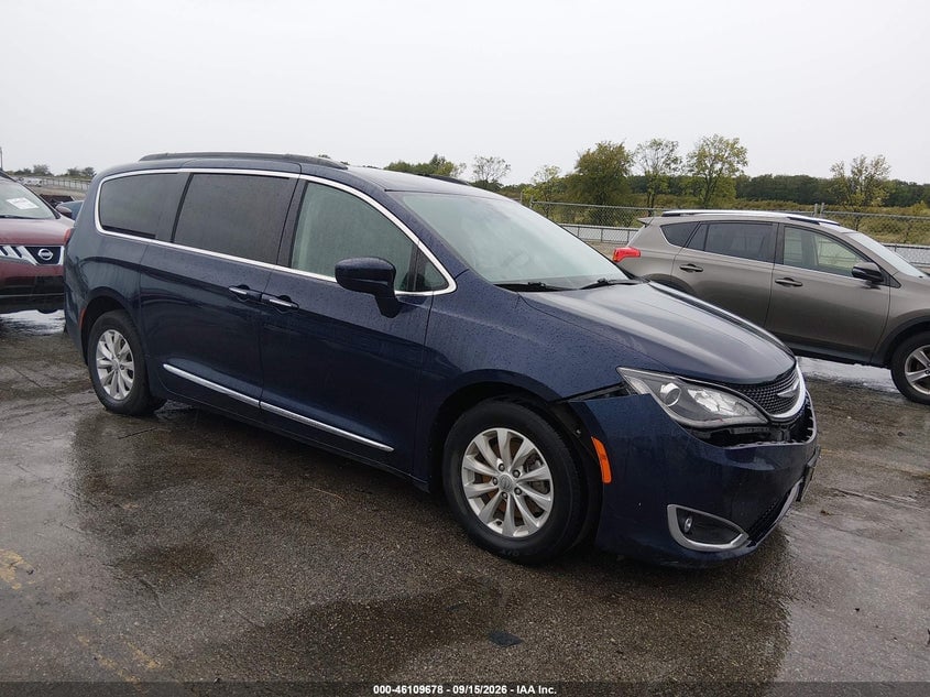 2017 CHRYSLER PACIFICA TOURING-L | 2C4RC1BG4HR687905 | UPCARS