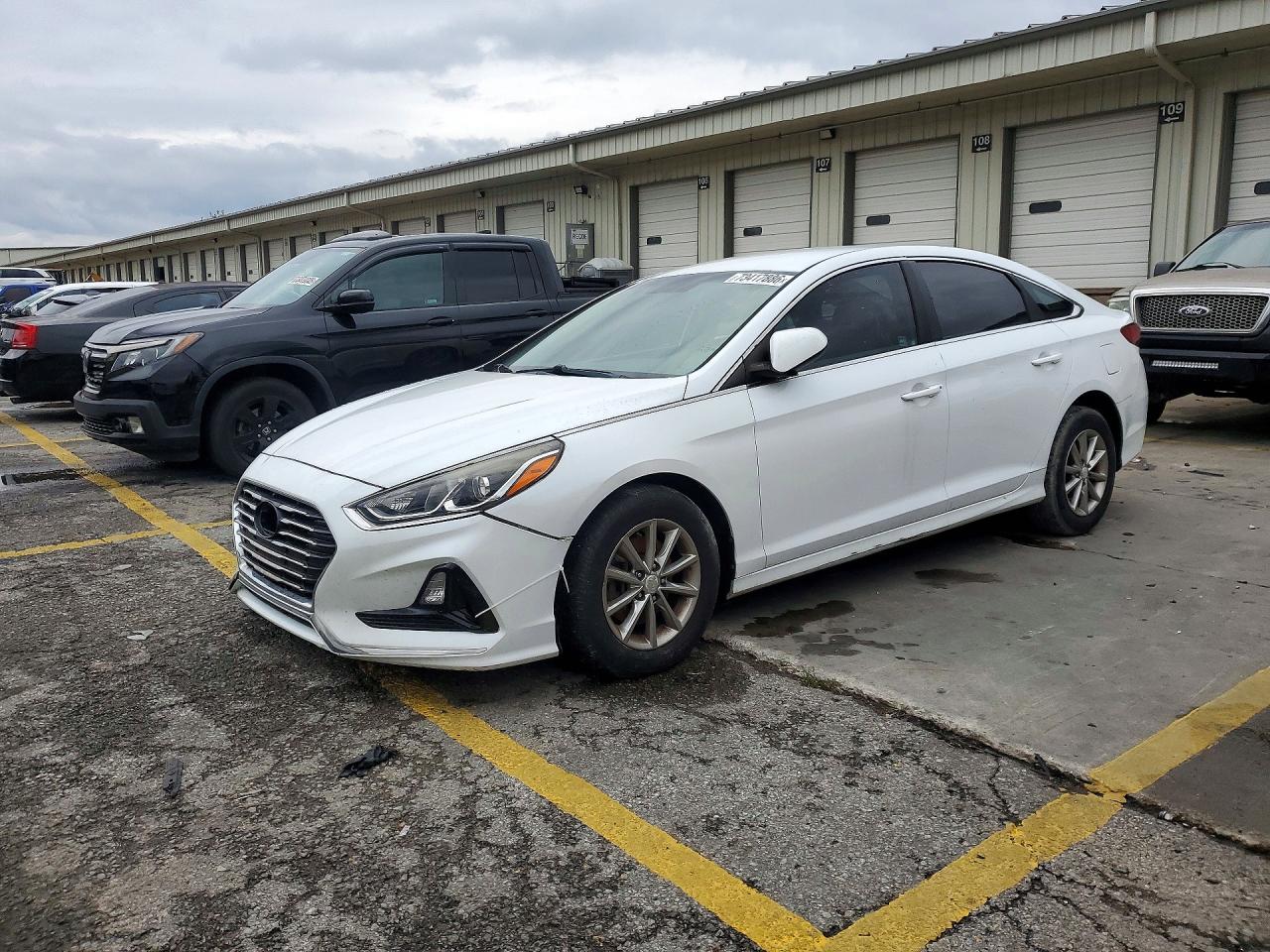 2018 HYUNDAI SONATA SE | 5NPE24AF5JH642809 | UPCARS