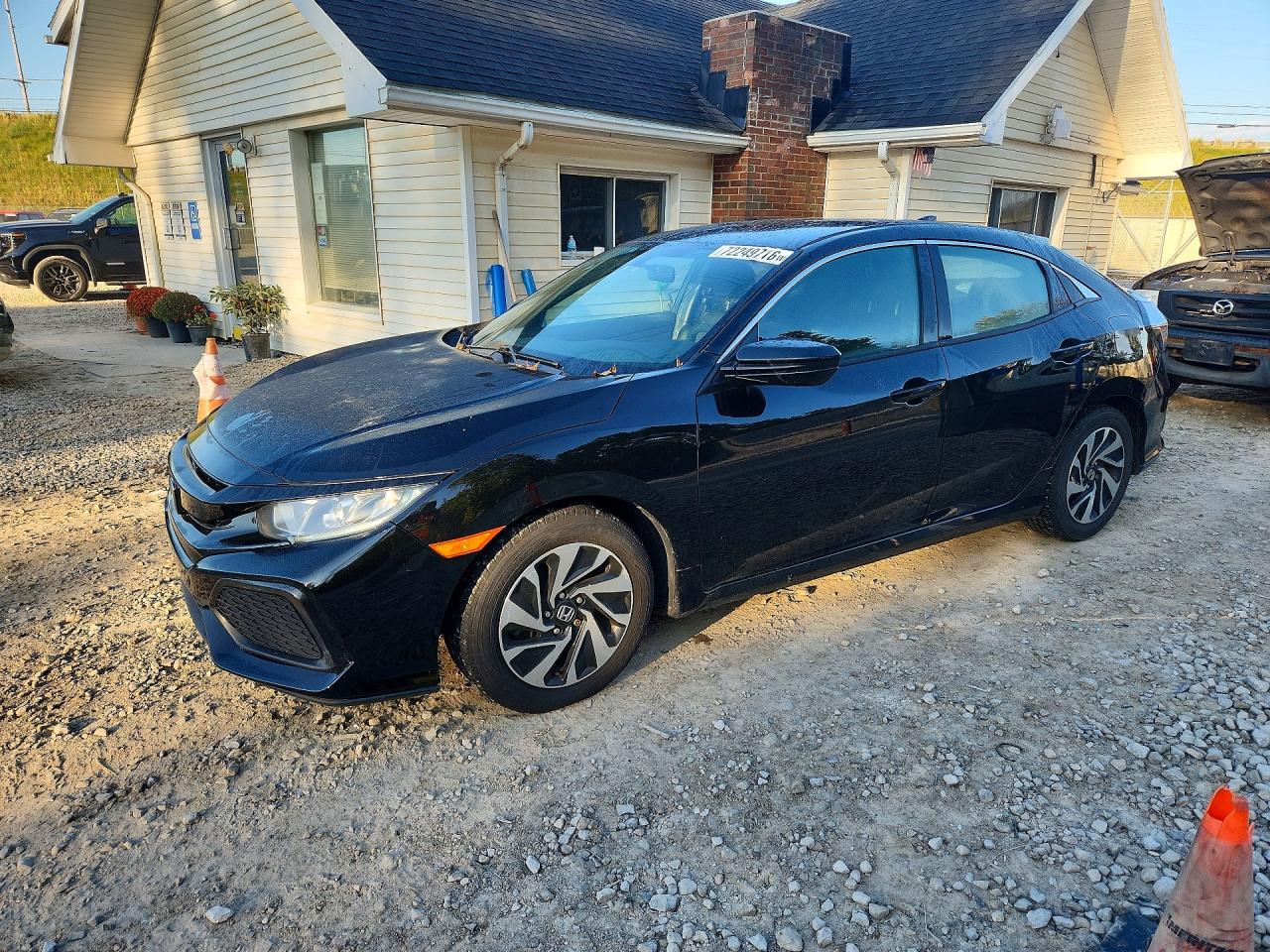 2017 HONDA CIVIC LX | SHHFK7H24HU223432 | UPCARS