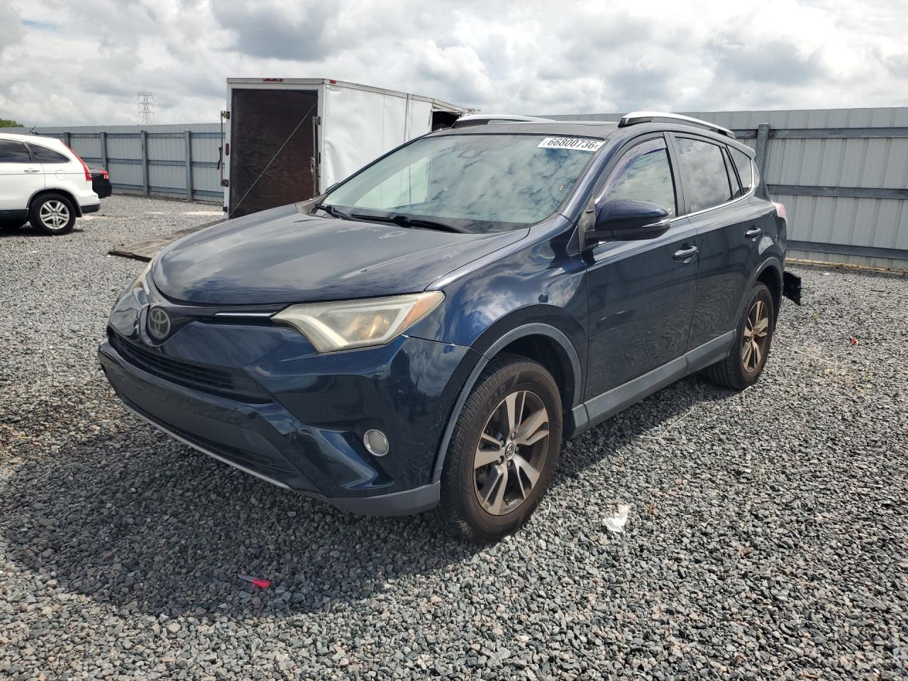2017 TOYOTA RAV4 XLE | JTMWFREV8HD094375 | UPCARS