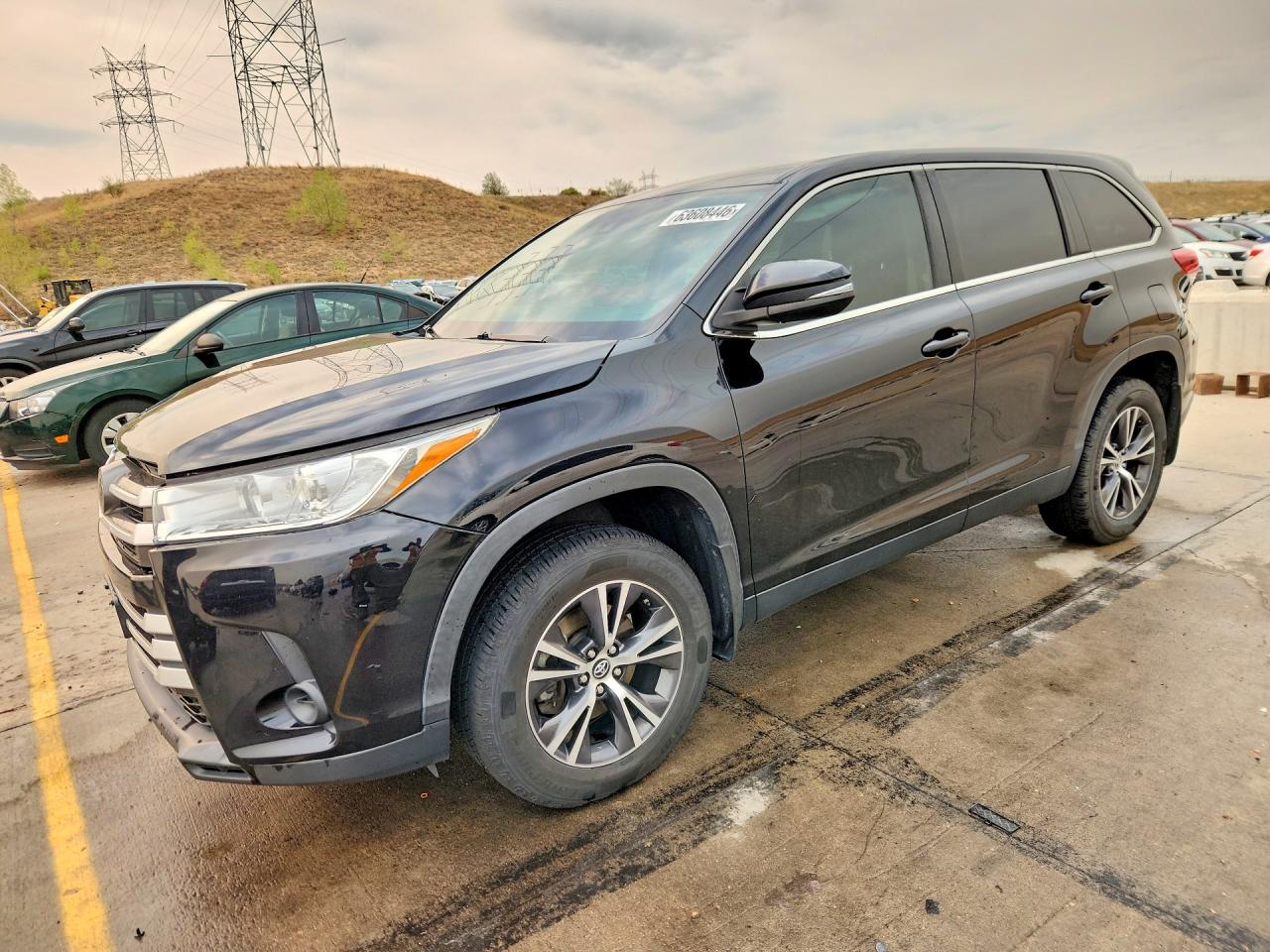 2019 TOYOTA HIGHLANDER LE | 5TDBZRFH7KS722047 | UPCARS