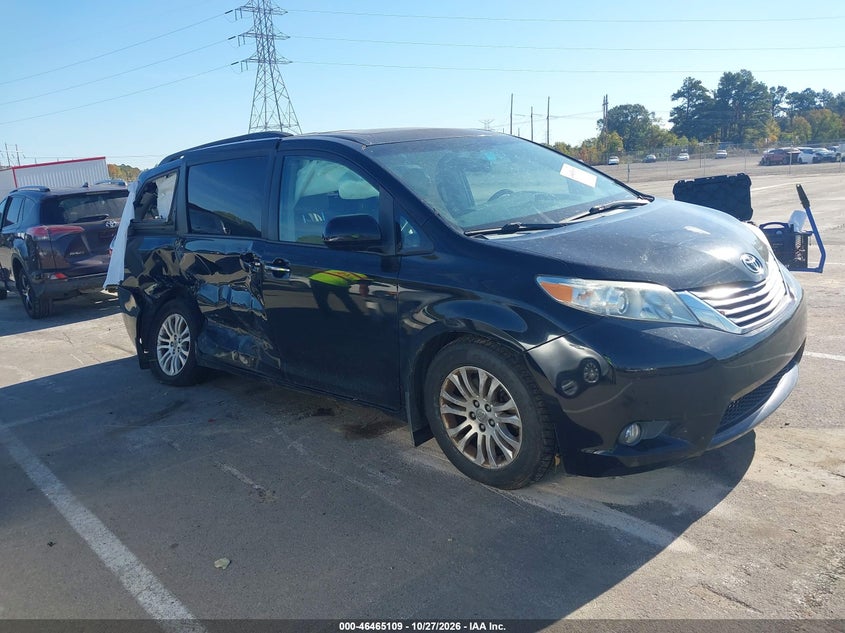 2015 TOYOTA SIENNA XLE 8 PASSENGER | 5TDYK3DCXFS531621 | UPCARS