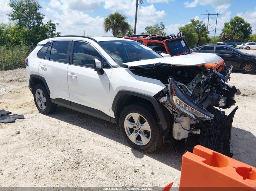 2021 TOYOTA RAV4 XLE | 2T3W1RFV2MW142950 | UPCARS