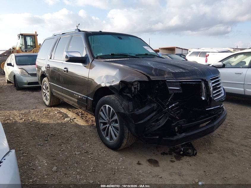 2015 LINCOLN NAVIGATOR | 5LMJJ2HT8FEJ12447 | UPCARS