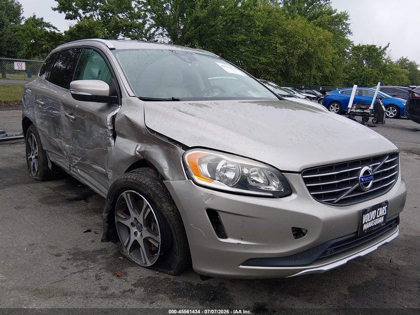 2015 VOLVO XC60 T6 PLATINUM | YV4902RD7F2617785 | UPCARS