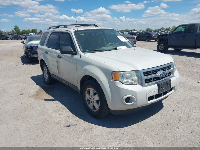 2011 FORD ESCAPE XLS | 1FMCU0C77BKC22936 | UPCARS