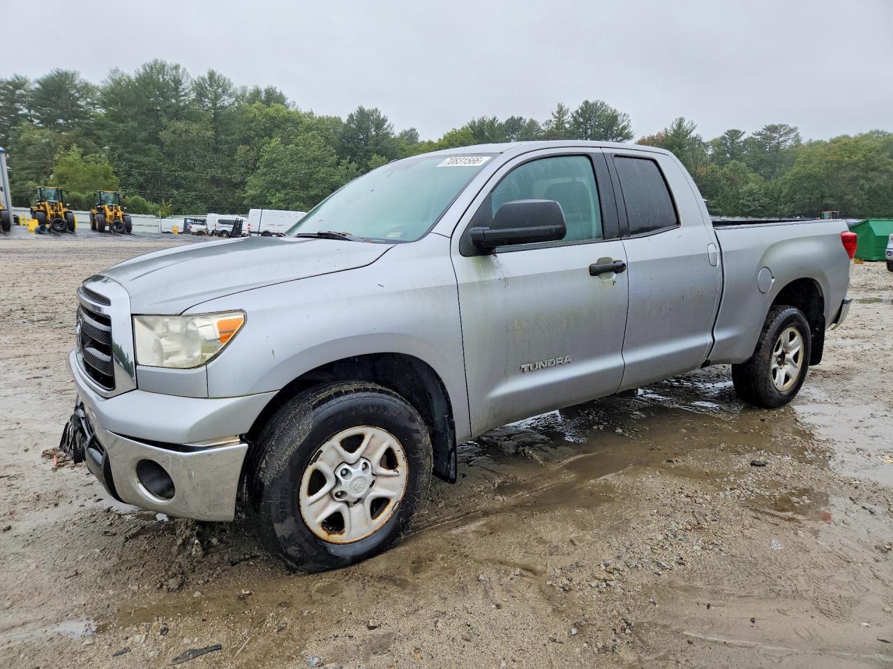 2011 TOYOTA TUNDRA DOUBLE CAB SR5 | 5TFUM5F13BX025472 | UPCARS