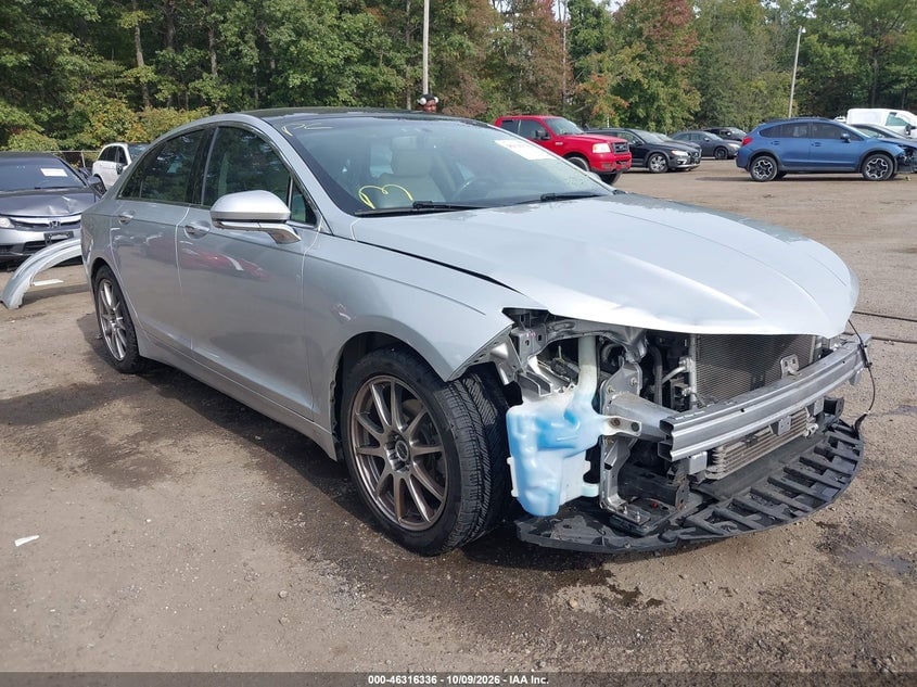 2015 LINCOLN MKZ HYBRID | 3LN6L2LU2FR607162 | UPCARS