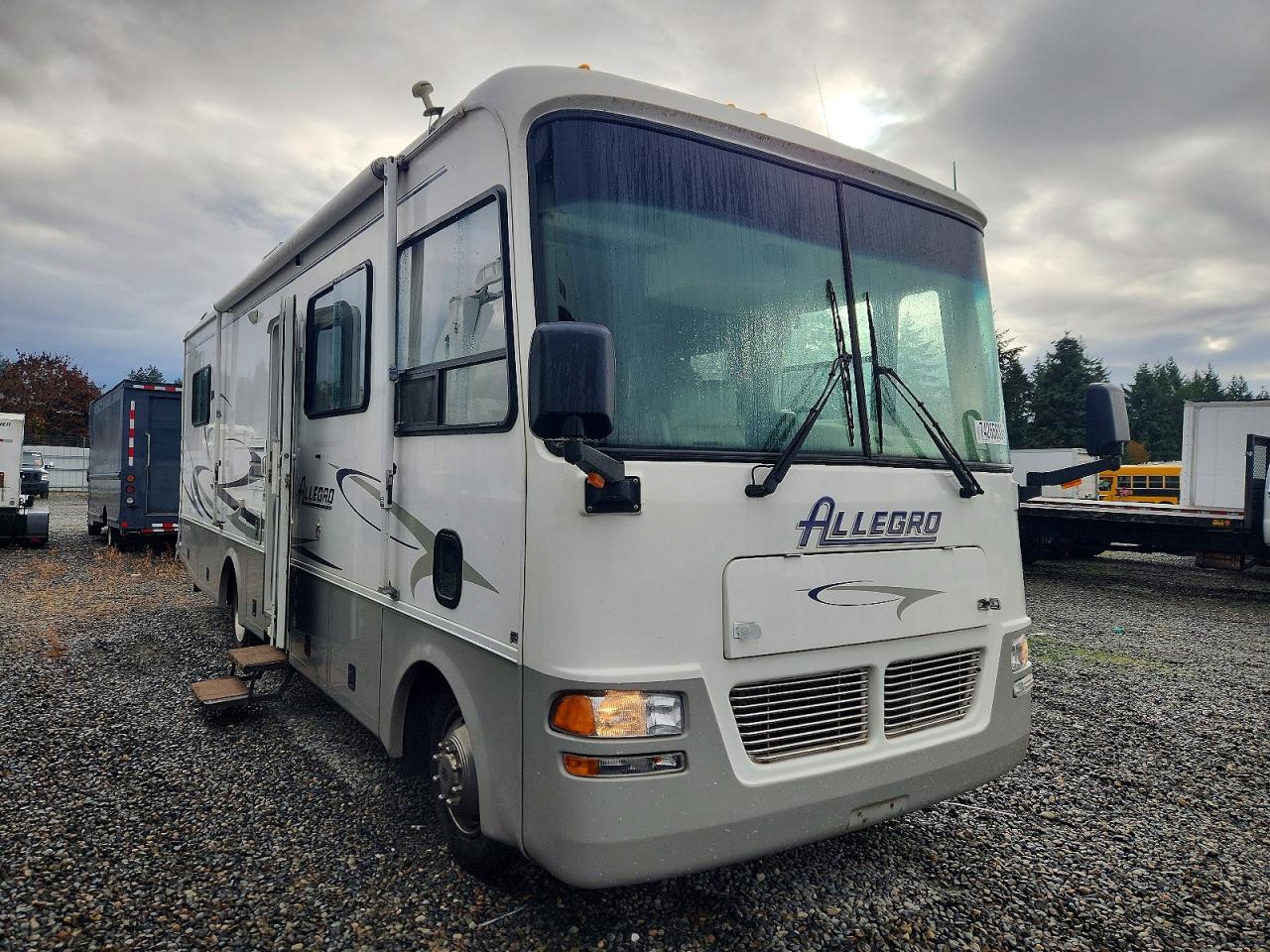 2002 ALLEGRO F550 | 1FCMF53S820A01328 | UPCARS