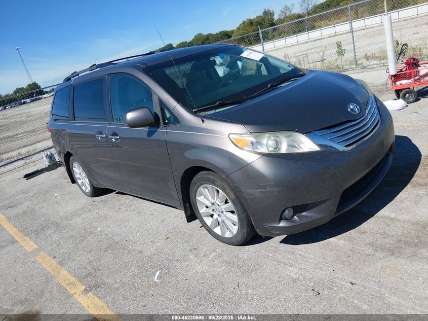 2013 TOYOTA SIENNA XLE 7 PASSENGER | 5TDDK3DC1DS053553 | UPCARS