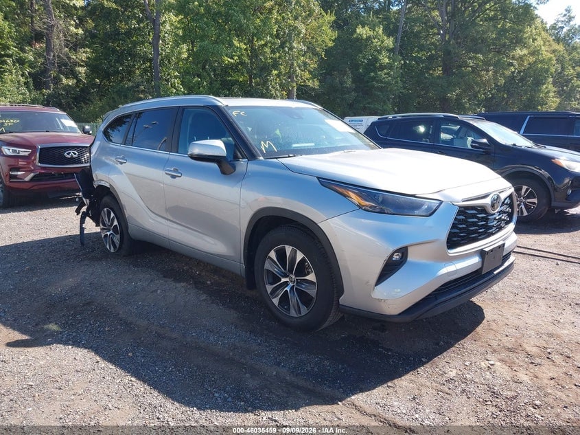 2023 TOYOTA HIGHLANDER XLE | 5TDKDRAH2PS004693 | UPCARS