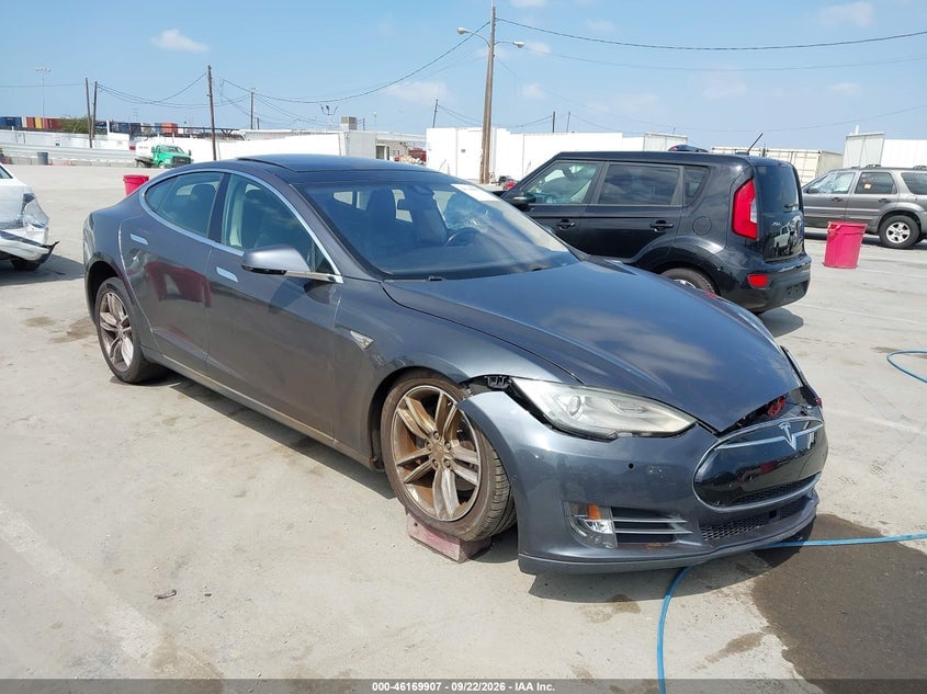 2014 TESLA MODEL S P85 | 5YJSA1H17EFP65059 | UPCARS