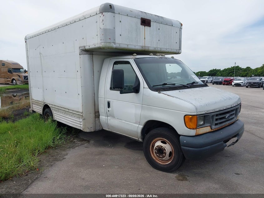 2007 FORD E-450 CUTAWAY | 1FDXE45S37DA09520 | UPCARS
