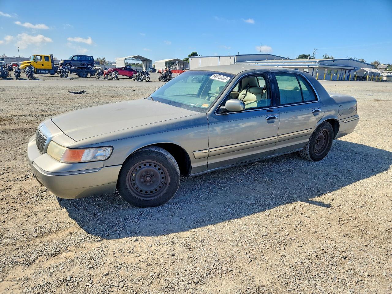 2000 MERCURY GRMARQUIS GS | 2MEFM74W1YX678578 | UPCARS