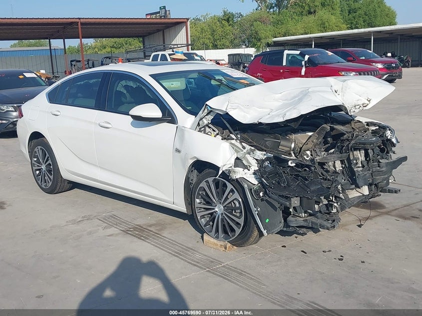 2019 BUICK REGAL SPORTBACK FWD ESSENCE | W04GP6SX9K1033366 | UPCARS