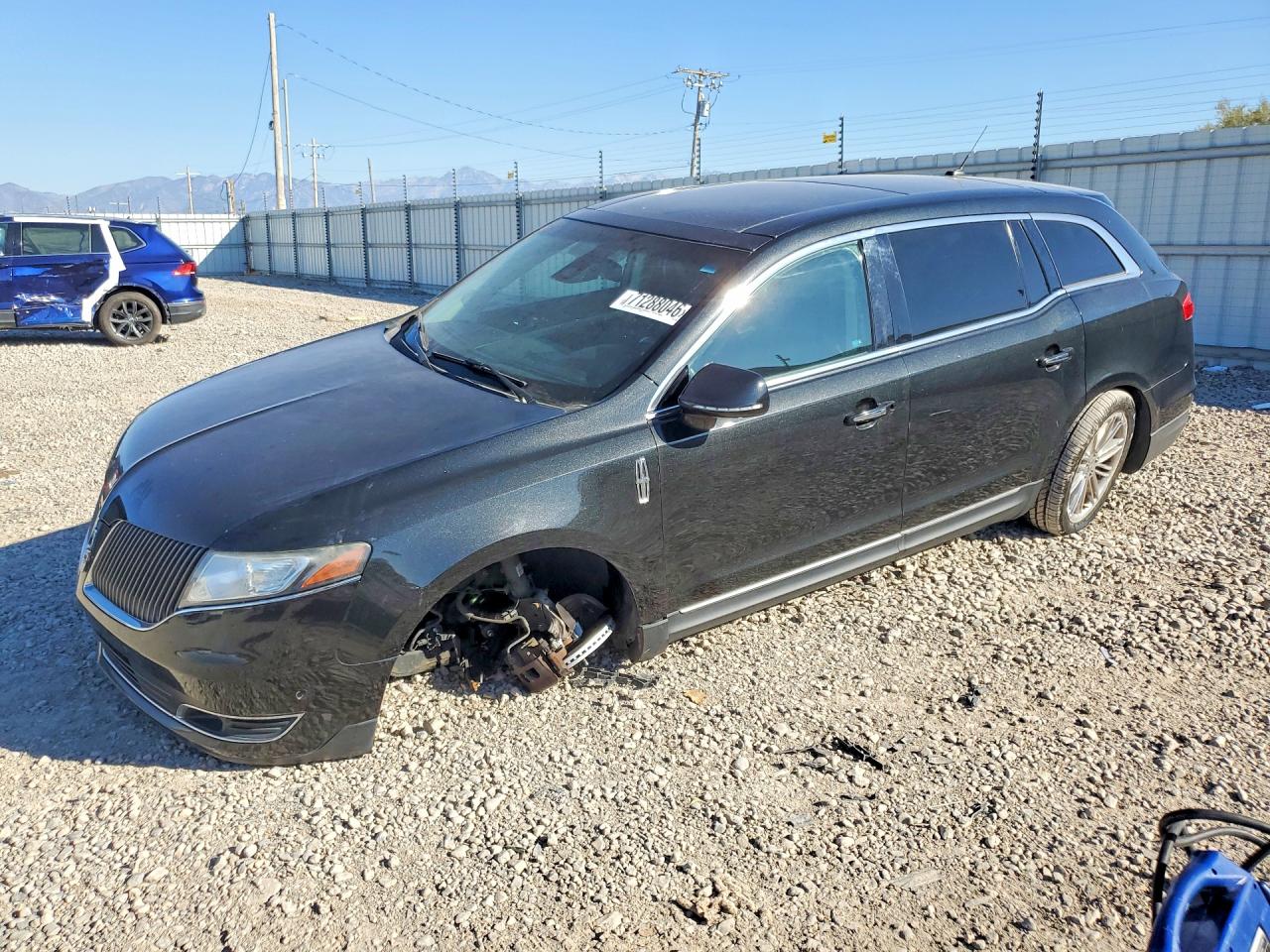 2014 LINCOLN MKT | 2LMHJ5ATXEBL57469 | UPCARS