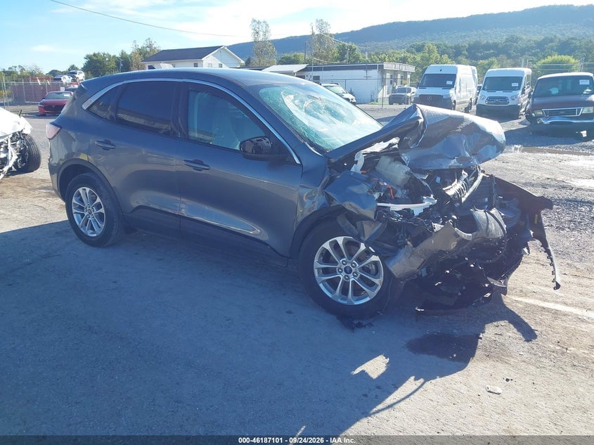 2022 FORD ESCAPE SE HYBRID | 1FMCU9BZ5NUA92459 | UPCARS