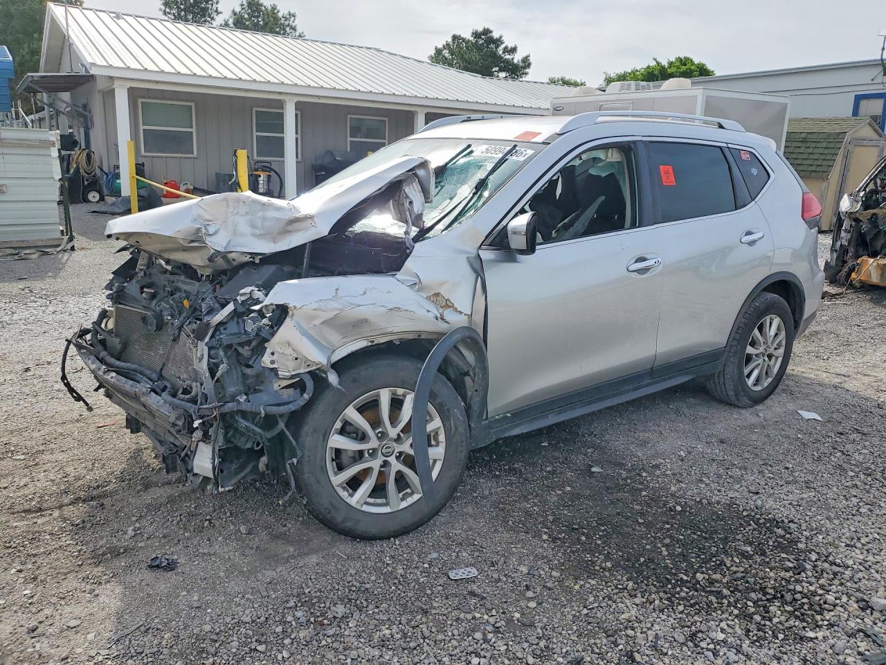 2017 NISSAN ROGUE SV | KNMAT2MVXHP530573 | UPCARS