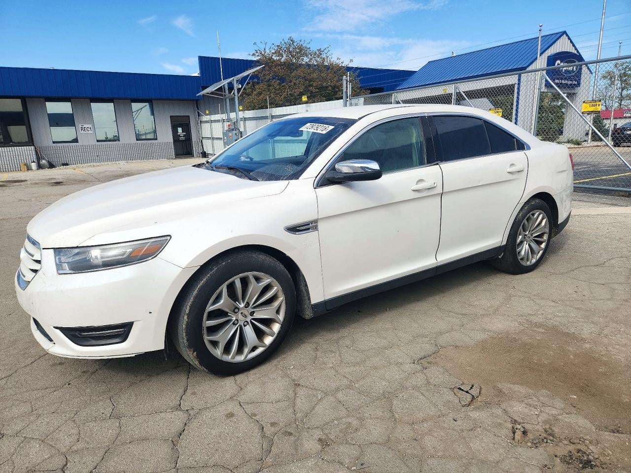 2015 FORD TAURUS LIMITED | 1FAHP2F81FG121035 | UPCARS