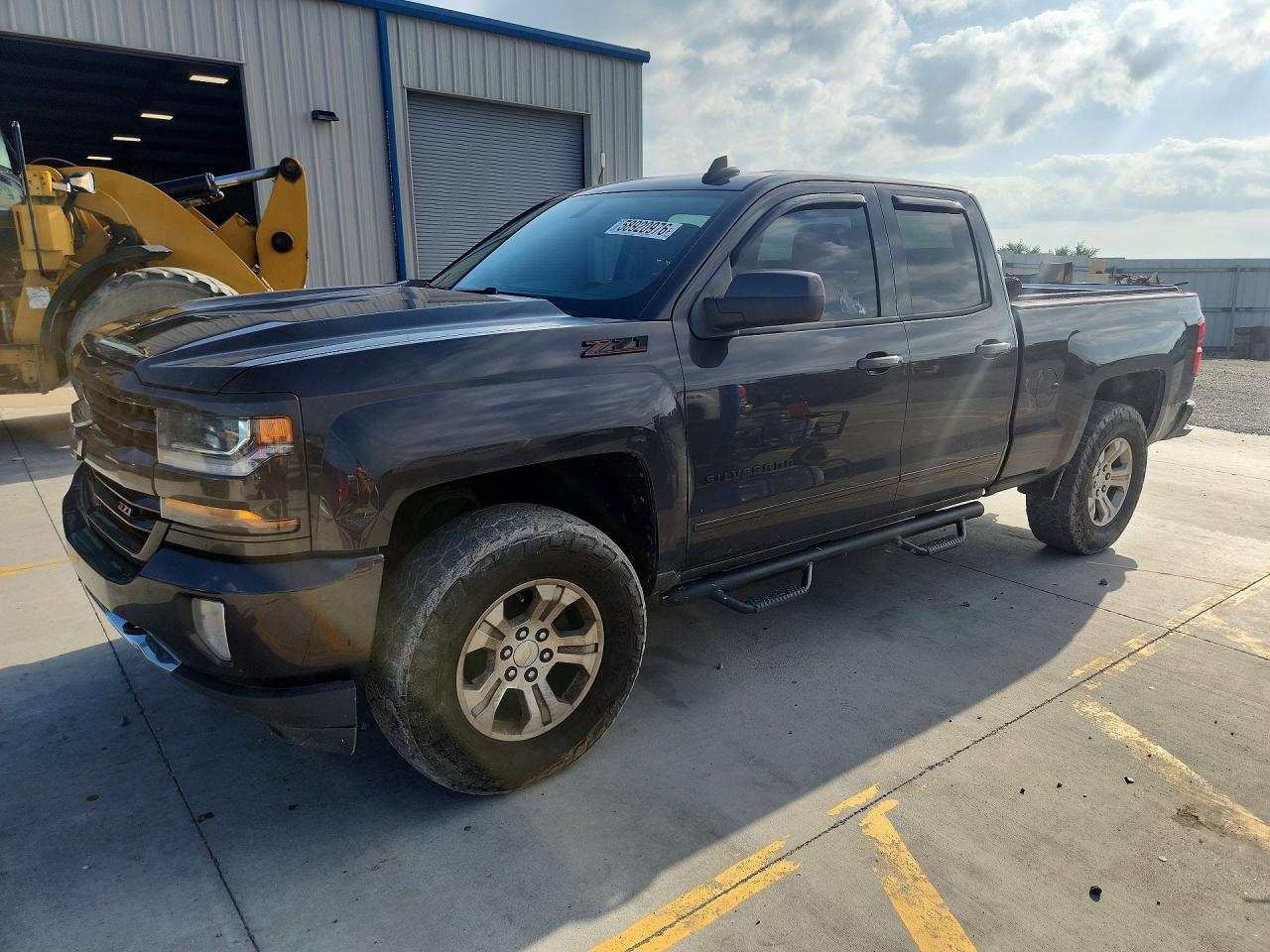 2016 CHEVROLET SILVERADO LT | 1GCVKREC2GZ303617 | UPCARS