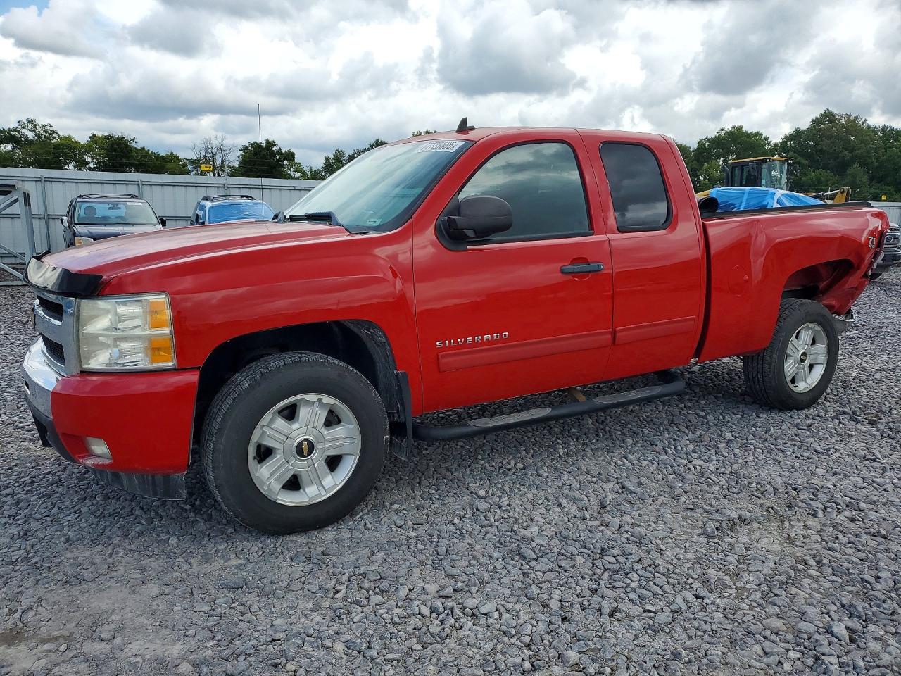 2010 CHEVROLET SILVERADO K1500 LT | 1GCSKSE38AZ260354 | UPCARS