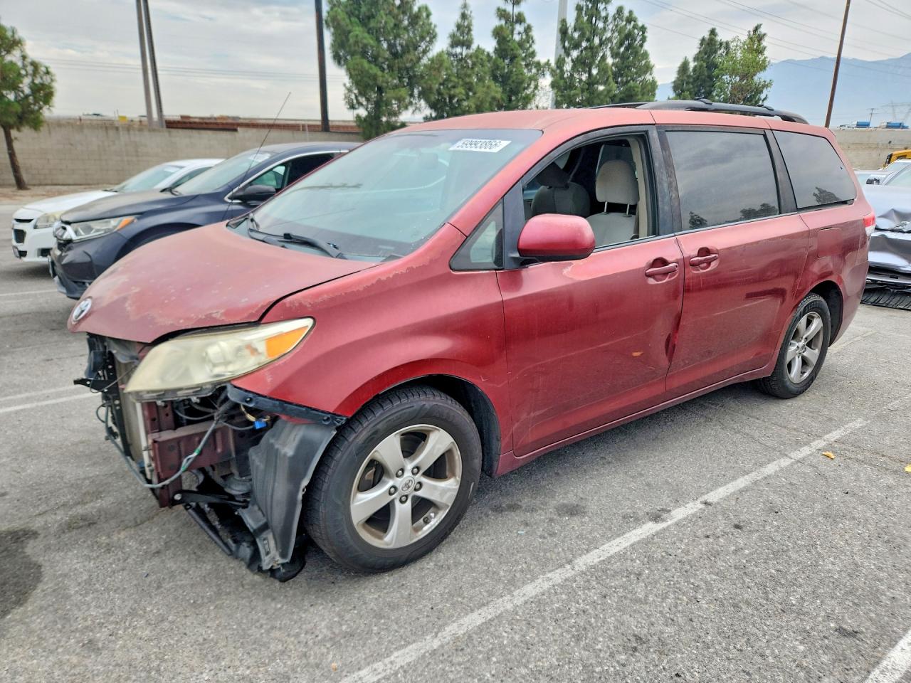 2011 TOYOTA SIENNA LE | 5TDKK3DC7BS031027 | UPCARS