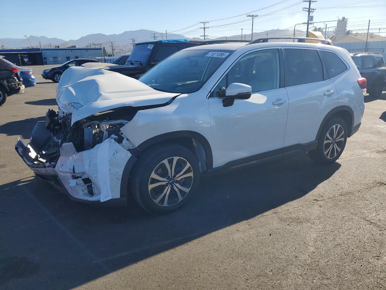 2024 SUBARU FORESTER LIMITED | JF2SKALC0RH481401 | UPCARS
