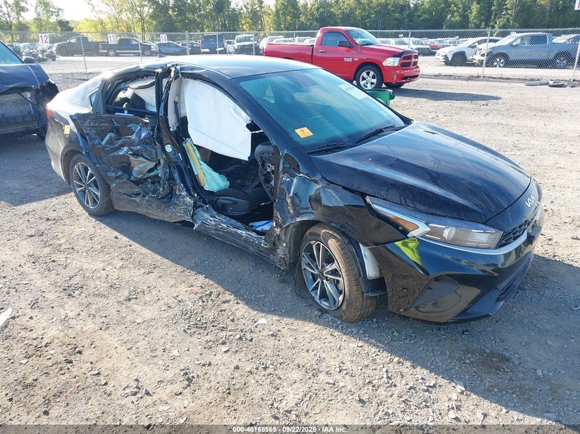 2023 KIA FORTE LXS | 3KPF24AD0PE586732 | UPCARS