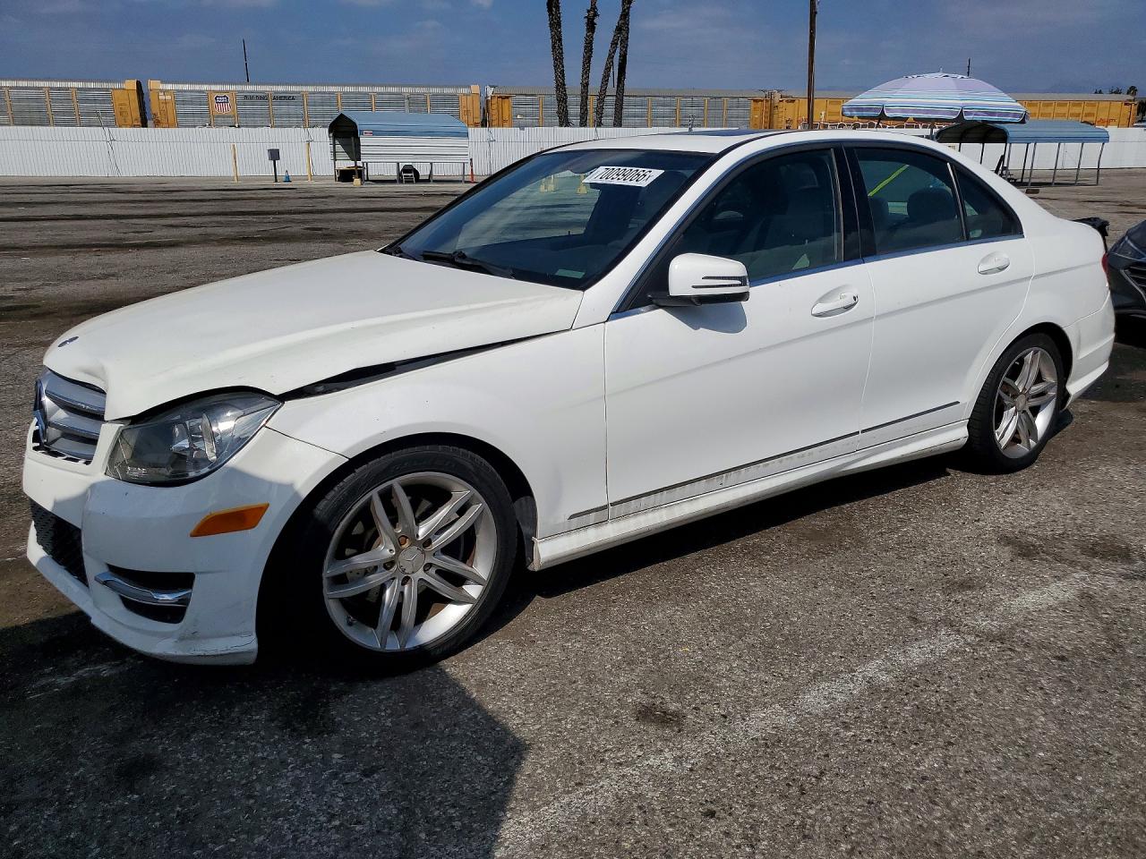 2013 MERCEDES-BENZ C-CLASS 250 | WDDGF4HBXDA763434 | UPCARS