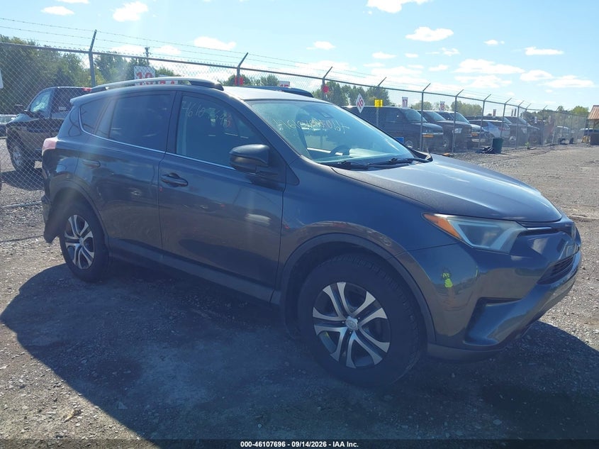 2017 TOYOTA RAV4 LE | JTMBFREV9HJ140859 | UPCARS
