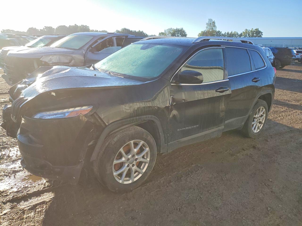 2015 JEEP CHEROKEE LATITUDE | 1C4PJMCS2FW756192 | UPCARS