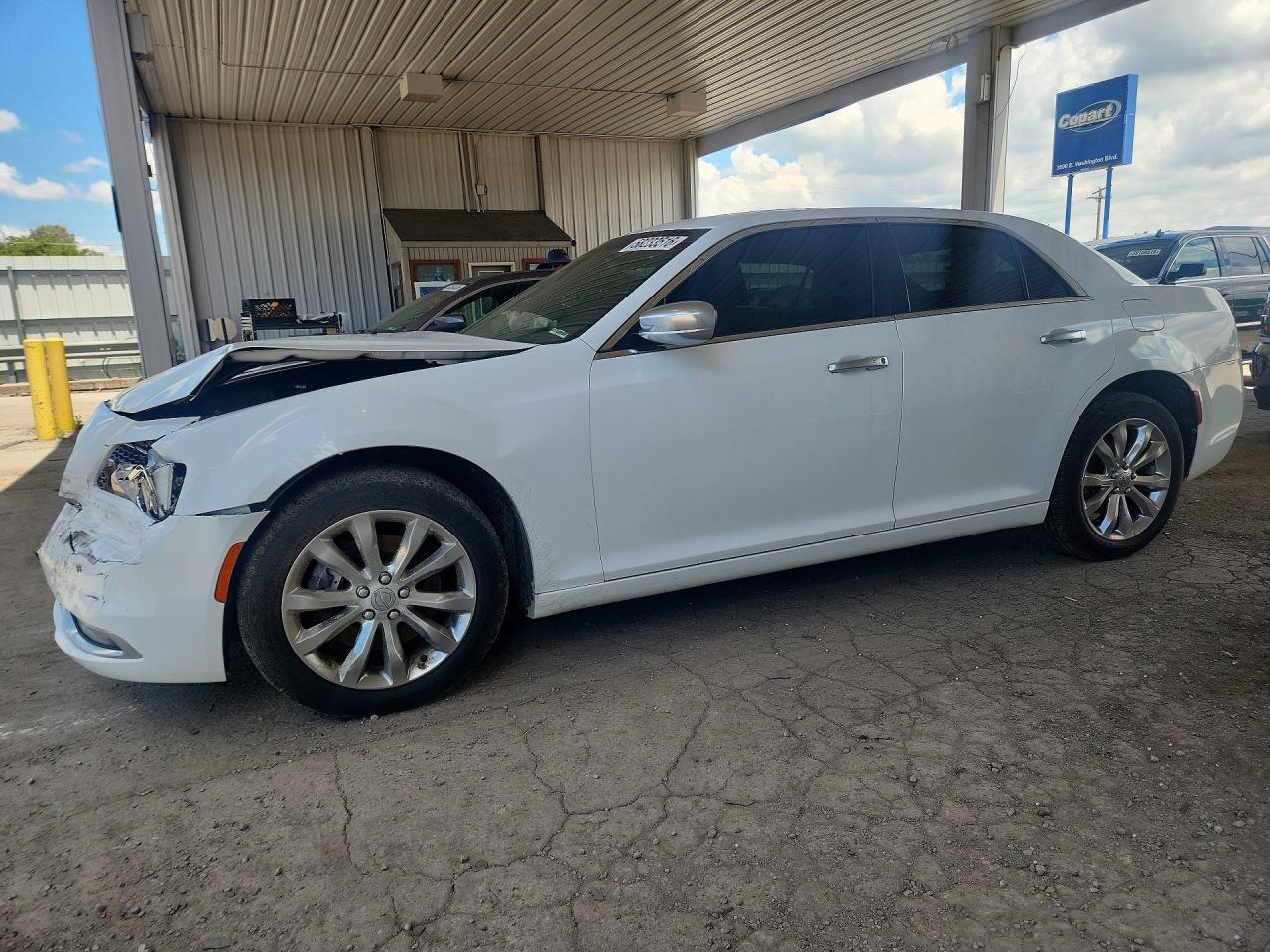 2015 CHRYSLER 300 PLATINUM | 2C3CCASG8FH792900 | UPCARS