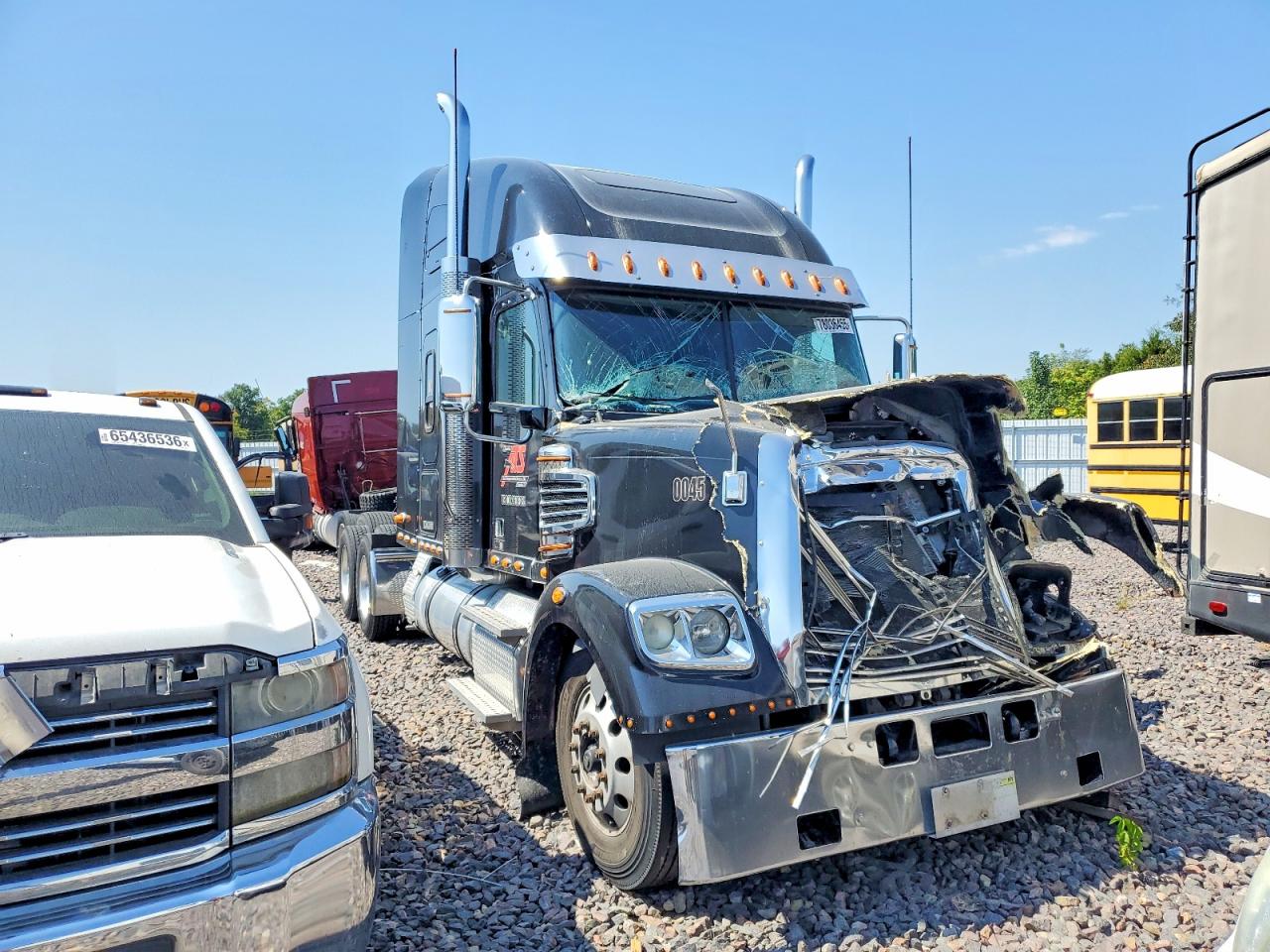 2018 FREIGHTLINER 122SD SEMI TRUCK | 3AKJGNDR0JDJM6437 | UPCARS