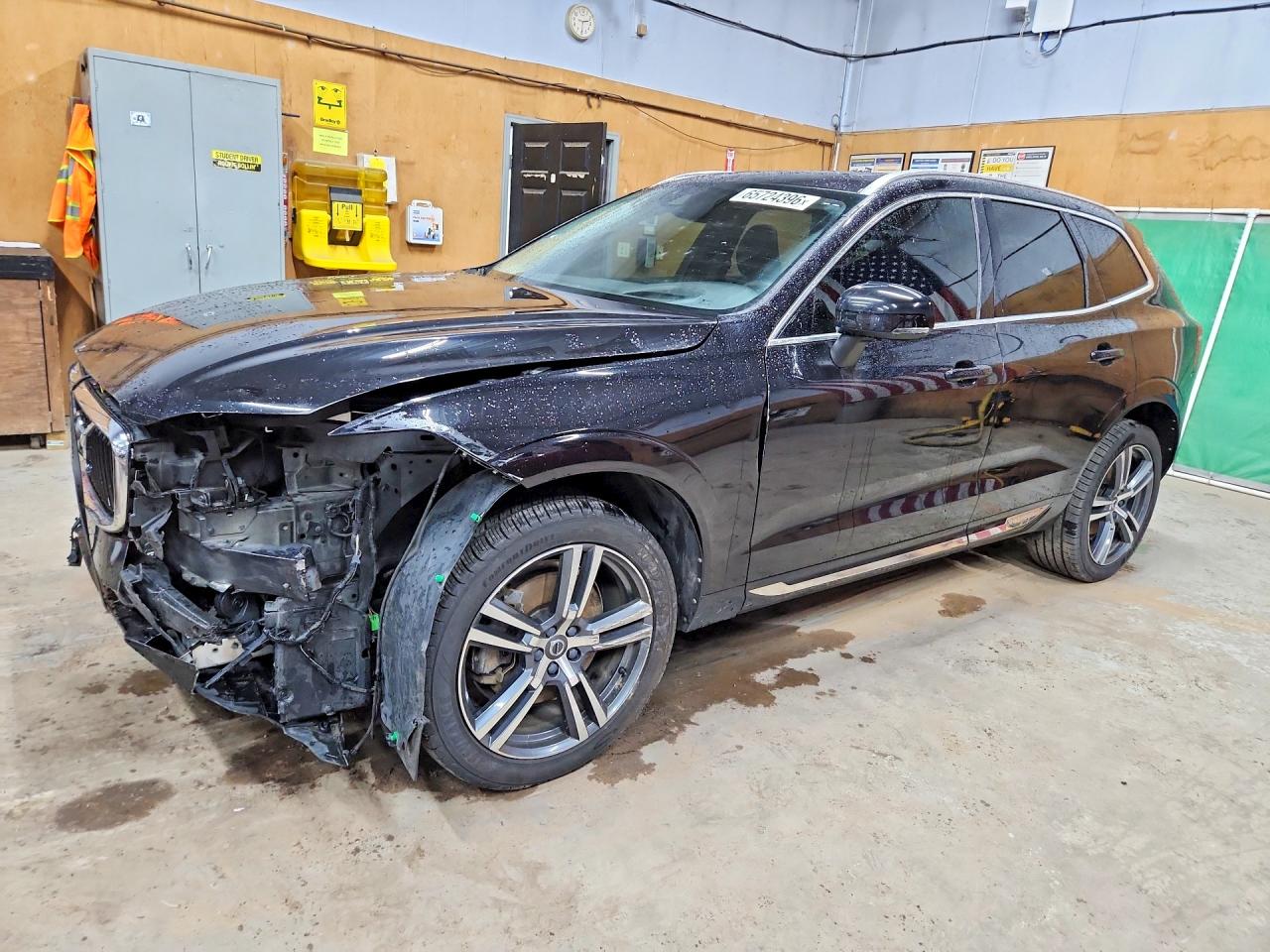 2018 VOLVO XC60 T6 MOMENTUM | YV4A22RK7J1004568 | UPCARS