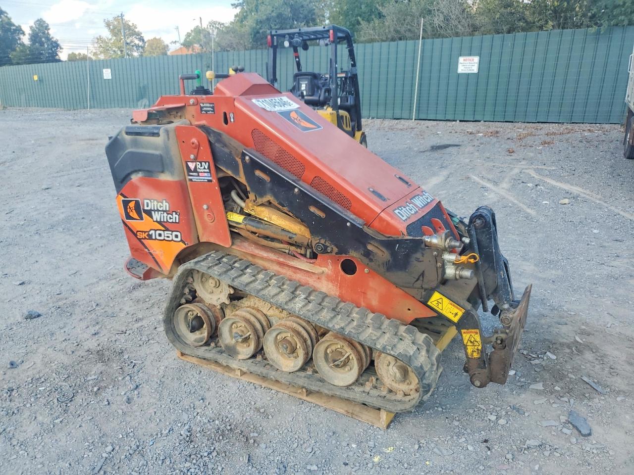 2019 DITCHWITCH SK1050 DITCH WITCH  COMPACT UTILITY LOADER | DWPSK105PK0001520 | UPCARS