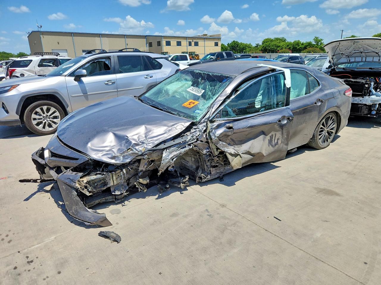 2018 TOYOTA CAMRY SE | 4T1B11HK3JU066100 | UPCARS